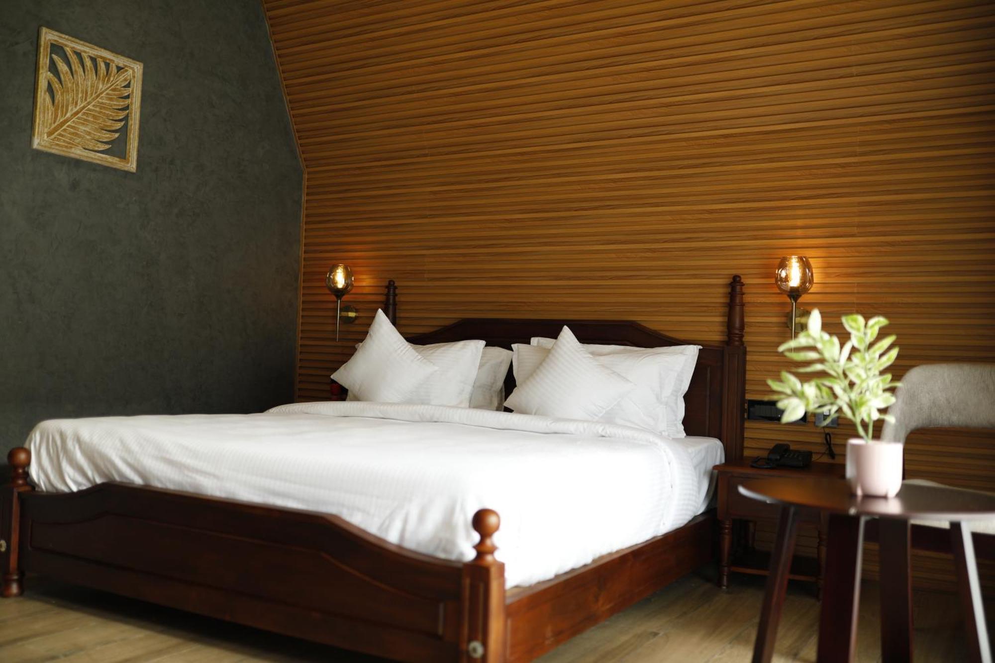 Leela'S 7Th Heaven Resort & Spa Turcunapulli Exterior foto